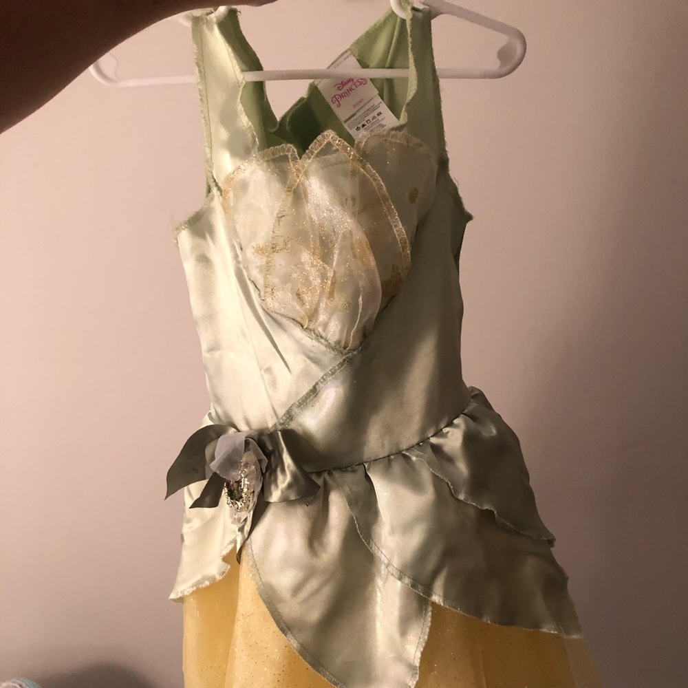 Tiana yellow/green glitter dress. Size 3T/4T.
